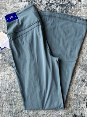 JoyLab High-Rise Flare Leggings in Slate Blue-Grey